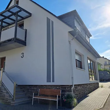 Fewomaiflo Briedern Exterior foto